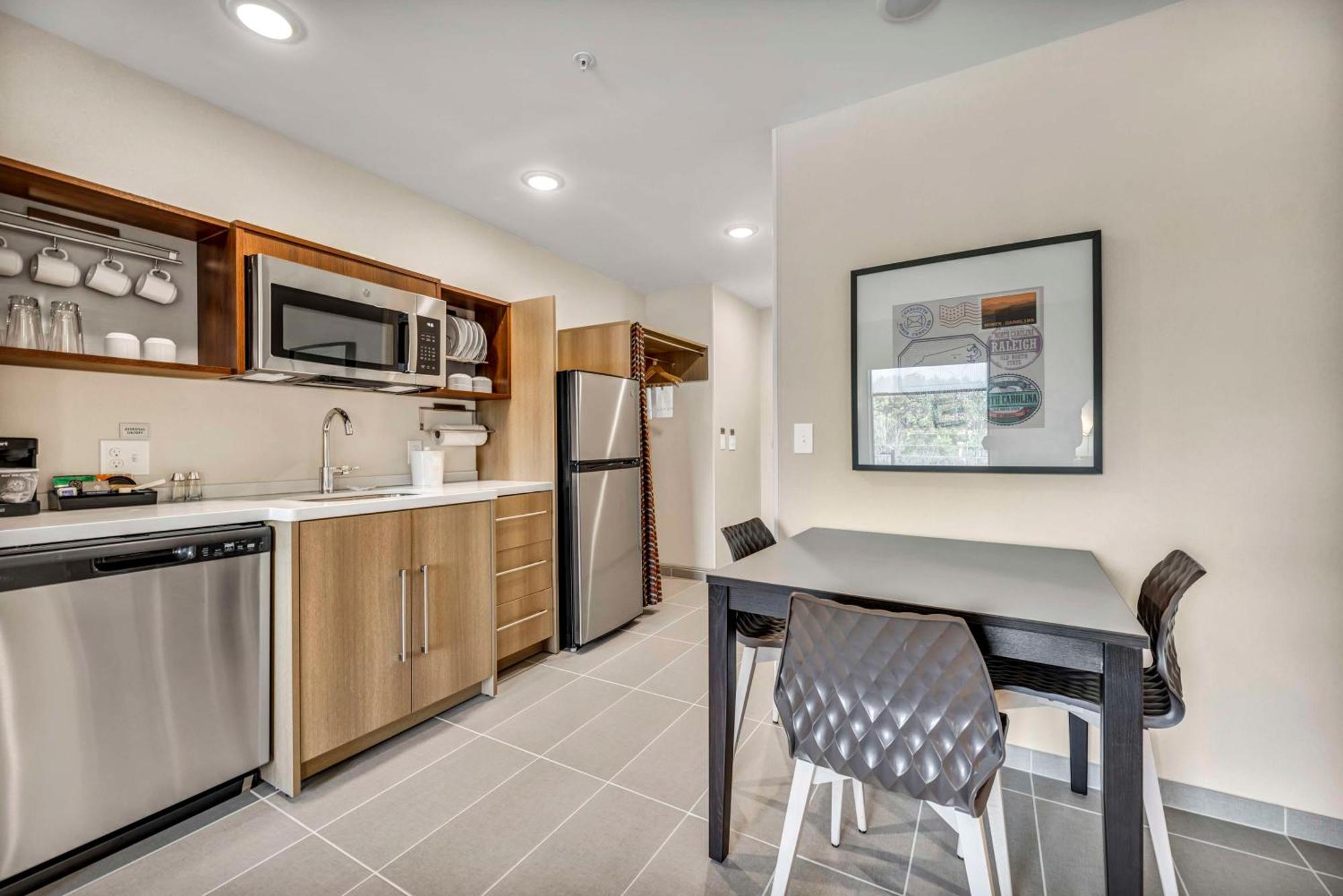 Home2 Suites By Hilton Raleigh West Lenovo Center Luaran gambar