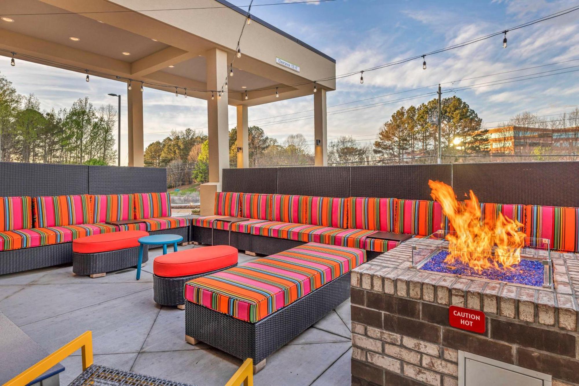 Home2 Suites By Hilton Raleigh West Lenovo Center Luaran gambar